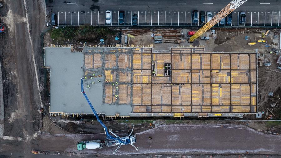 8e06a0dd-49aa-4c03-ad61-a84106b85523 - 4