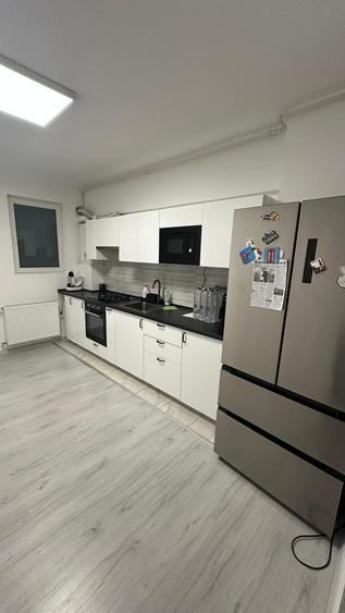Apartament 3 camere de Inchiriat | Vitan | 2 Bai | Parcare