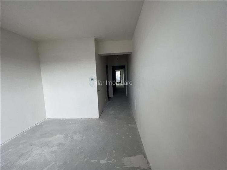 Apartament cu panorama pe 2 niveluri cu  scara interioara 115 mp si terasa  de 2 - 11