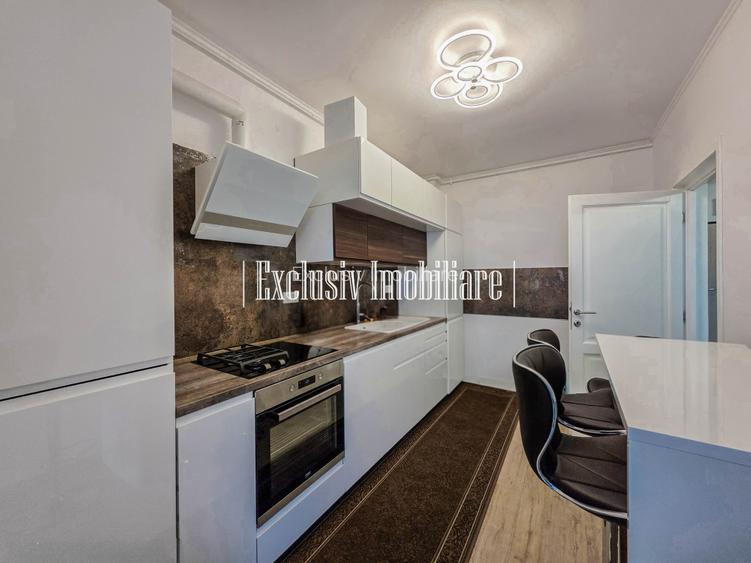 Vedere Frontala la Parc si Lac Tabacarie -- Apart. Premium cu Parcare Subterana - 11