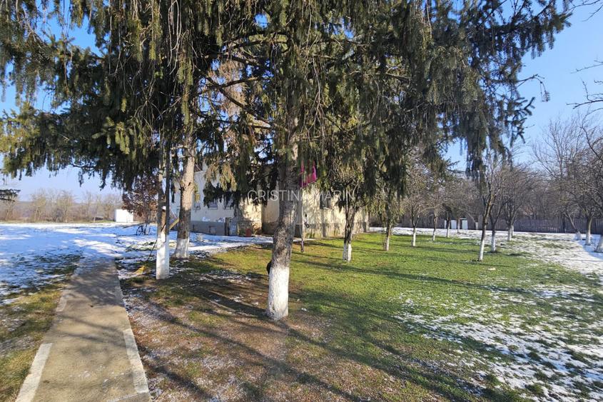 GRADIȘTEA | Teren si construcție pe malul lacului Cǎldǎrușani - 20