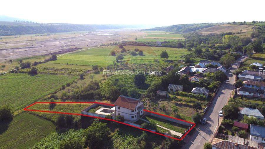 Casa / Vila in Sat Nou / Panciu - 3