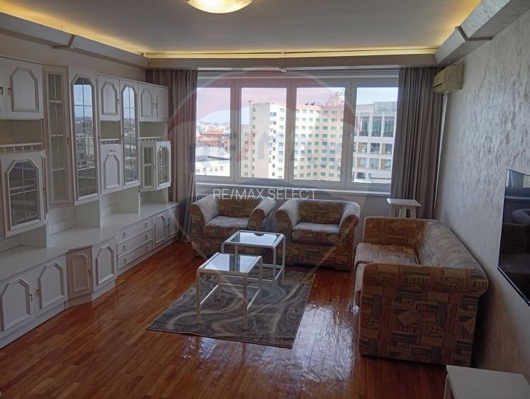 Apartament cu 3 camere de închiriat - 2