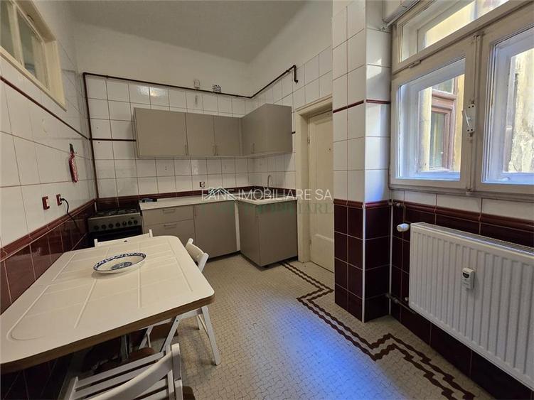 Inchiriere ap 5 camere, garaj, ultracentral. - 5