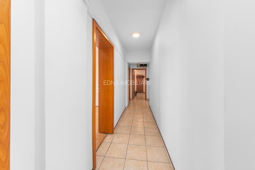 Apartament  Splendid in bloc Reper cu vedere Fabuloasa! - 13