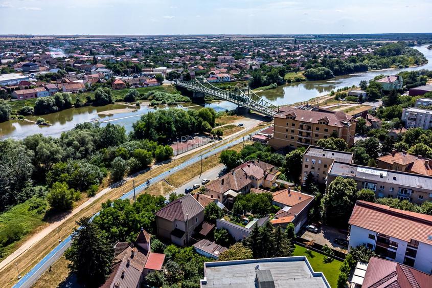 Casă pe Faleza Mureșului - 2