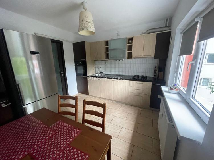 Apartament cu 3 camere de închiriat - 7