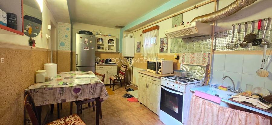 CENTRU 2 CORPURI DE CASA DIN CARAMIDA 5 CAMERE 2 BAI 2 BUCATARII UTILITATI, GAZE - 17