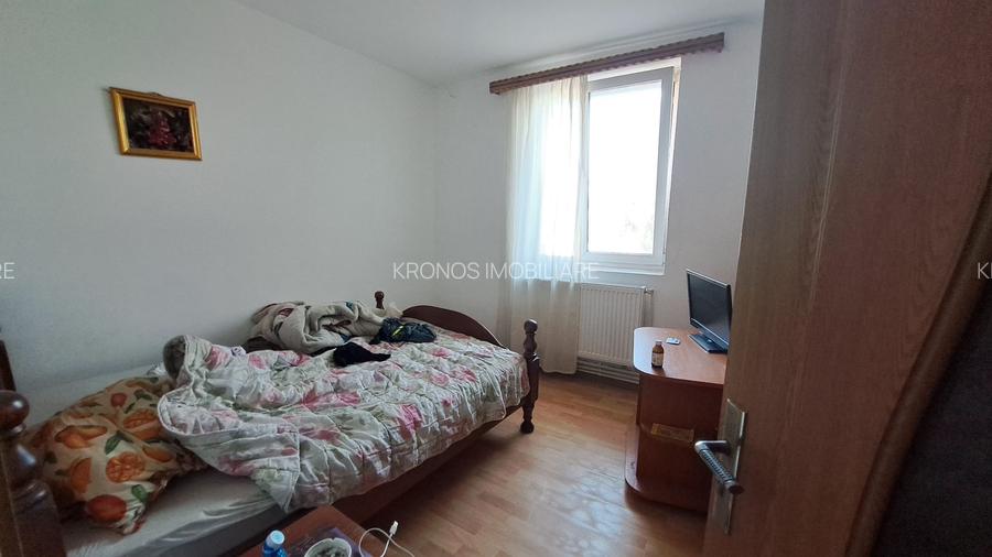 AGIGEA, 3 CAMERE DECOMANDAT 2 BAI, CENTRALA GAZ, 70 MP. PARCARE, BOXA - 4