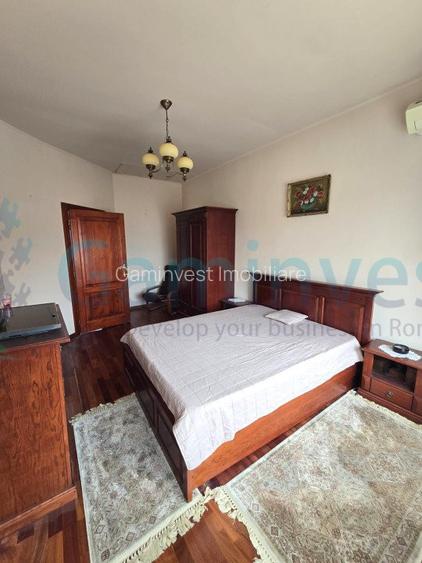 Casa cu 6 camere,singur in curte si dublu front stradal,zona Cantemir,Oradea - 17