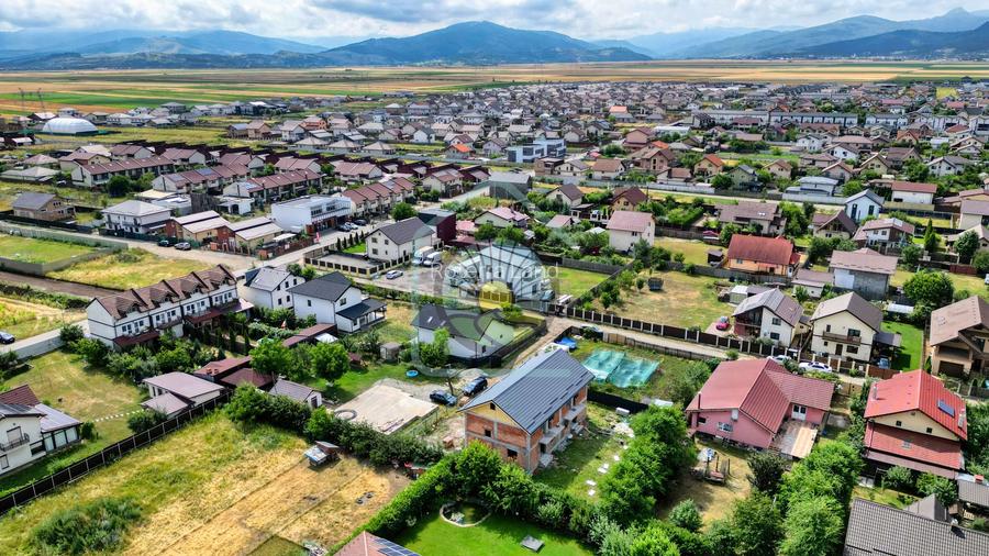 CASA  5 CAMERE IZVOR-TARLUNGENI - 31