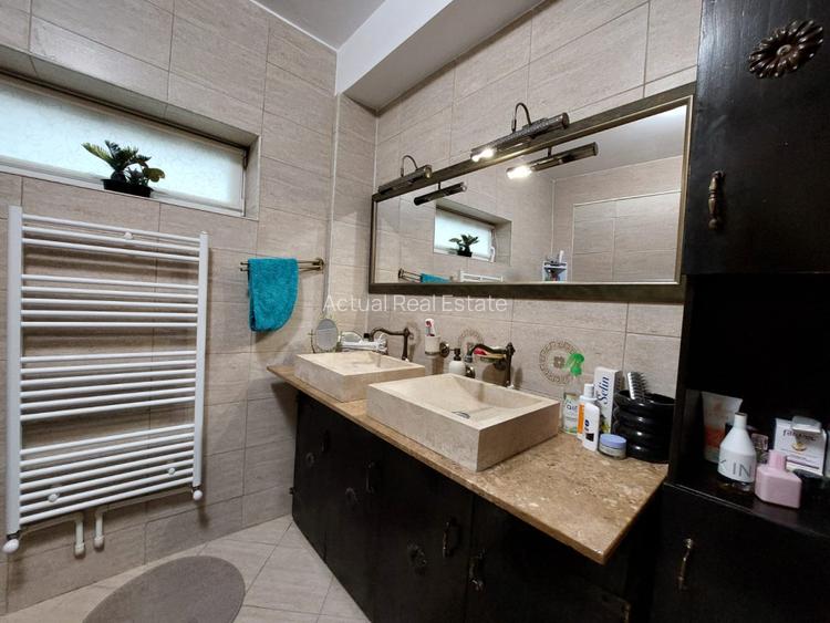 3 CAMERE  |  COMPOZITORI  | CONSTANTA - 13