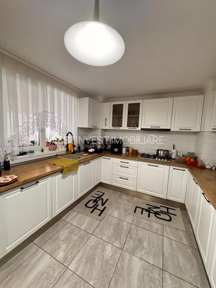 Vilă spațioasă cu 6 camere – Cartierul Viena, Oradea - 12