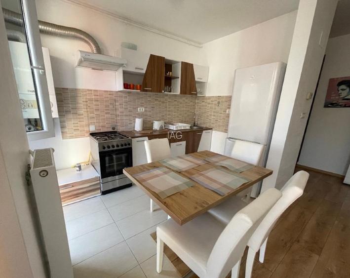 Direct  de la proprietar:de închiriat apartament cu două camere  - 6