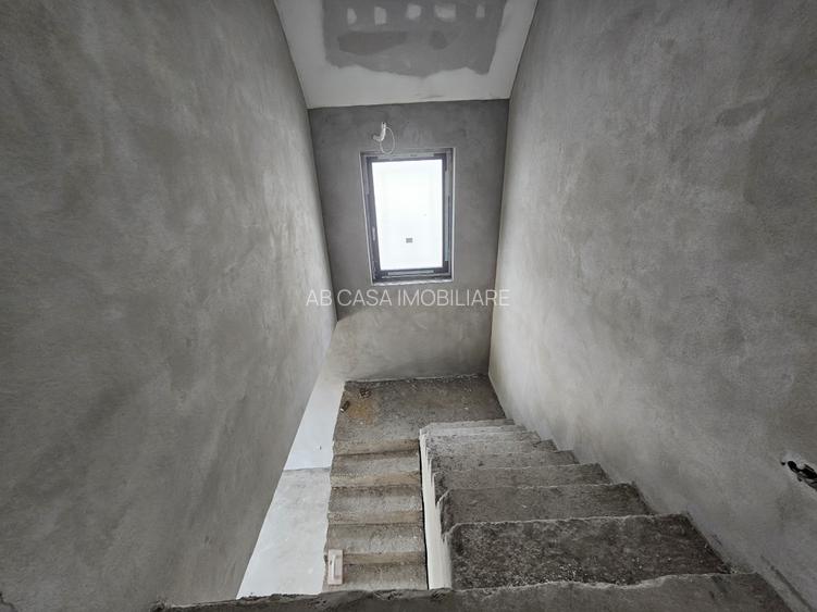 Duplex nou, P+M, 1 apartament la cheie, 1 la alb, Moșnița Nouă, comision 0% - 12
