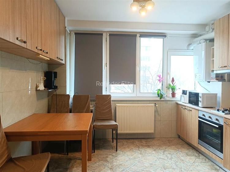 Vanzare apartament 3 camere | Piata Iancului metrou | centrala proprie | etaj 3/ - 2