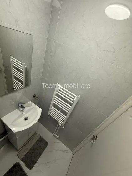 Apartament 3 camere, decomandat, 70 mp, centrala, ac, metrou, 1 Decembrie 1918 - 6