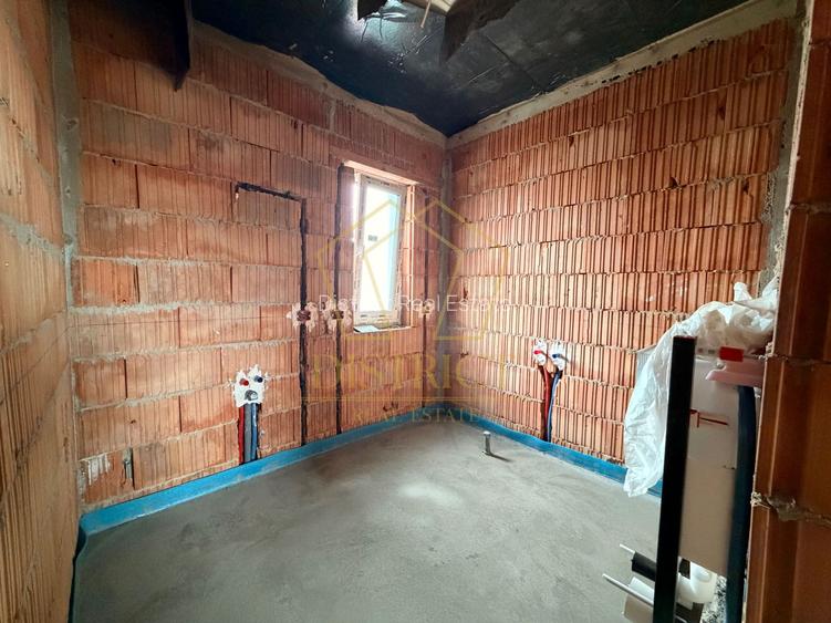 COM 0% Duplex cu 4 camere, despărțit prin camera tehnica | Mosnita Noua - 12