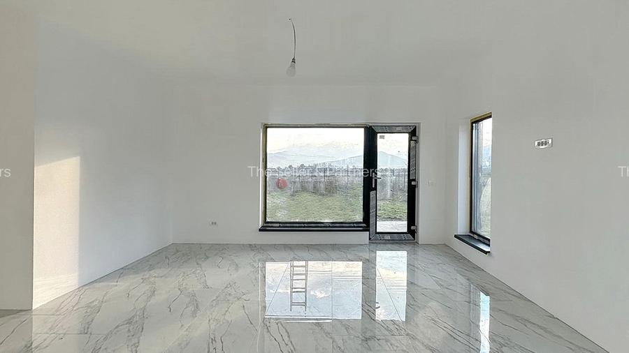 Curte Generoasa Compartimentare Practica - 6