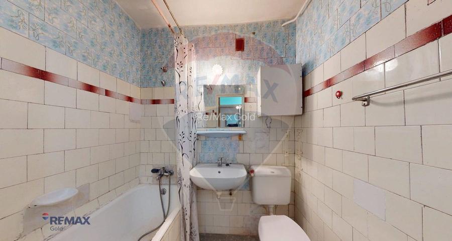 Apartament cu 4 camere de vânzare în zona Ozana - 7