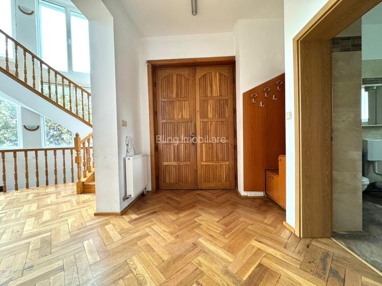 Spatiu 500 mp utili, teren 2000 mp, 10 parcări, cartier Andrei Mureșanu - 3