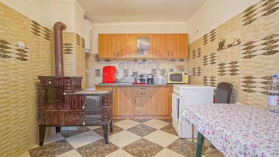 Casă autentică cu teren de 1310 mp, liniște și acces rapid către oraș - 15