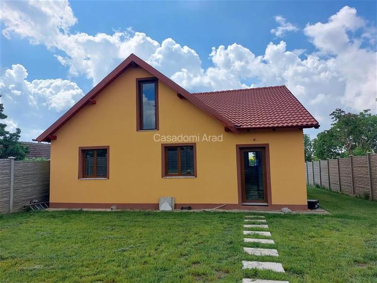 Casa finisata modern in Vinga - 13