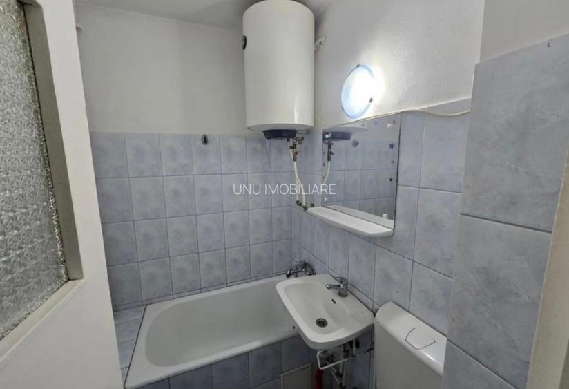 Etaj 2 - Alexandru - Zimbru - Garsoniera - mobilata - libera - 5