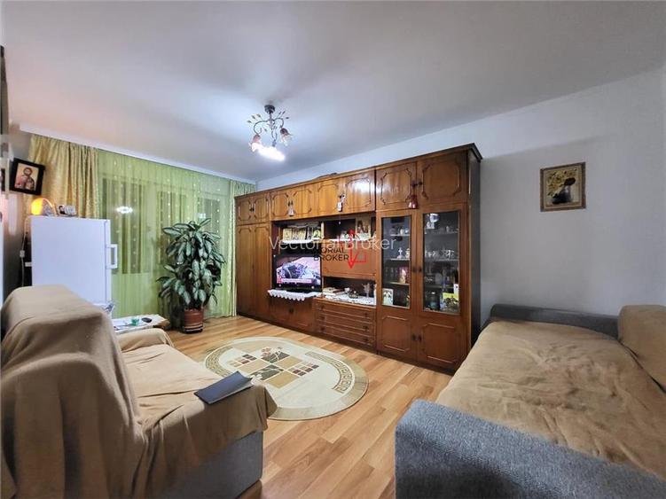 APARTAMENT 2 CAMERE DECOMANDAT / ETAJ 1 - 11