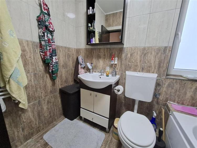 Casa cu 3 camere teren de 264 mp zona Zavoi - 12