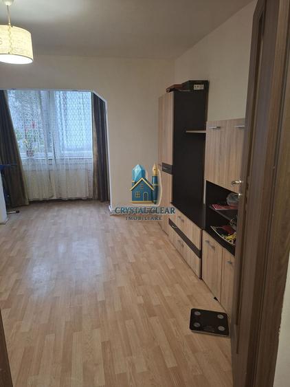 Apartament 3 camere - cartierul Dâmbu Pietros