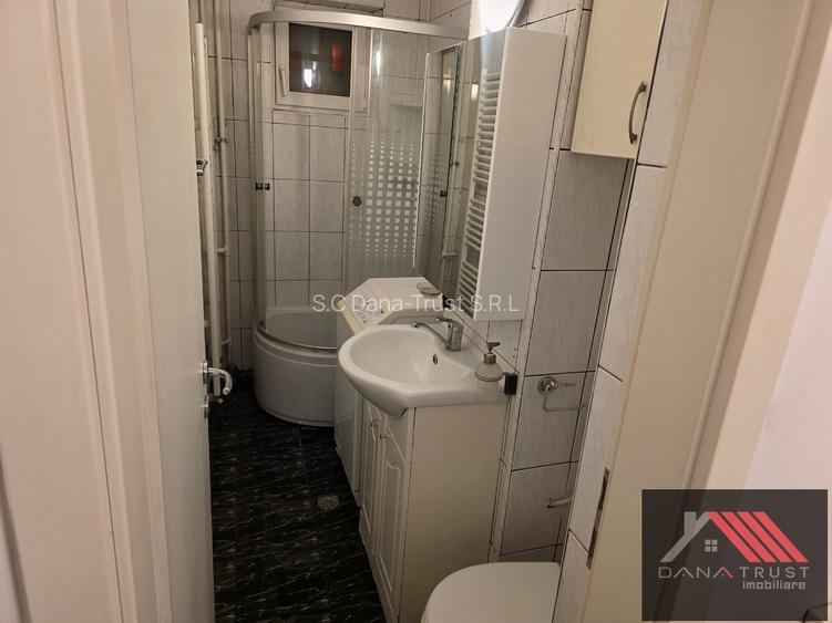 Iulius Mall - Circumvalatiunii - 3 cam - Et1 - 8