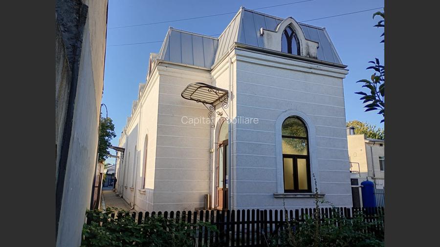 CLADIRE CU ARHITECTURA EMBLEMATICA - FOST SEDIU INTEL - 2