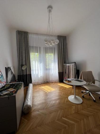 Primăverii 4 camere cu centrala si 2 balcoane
