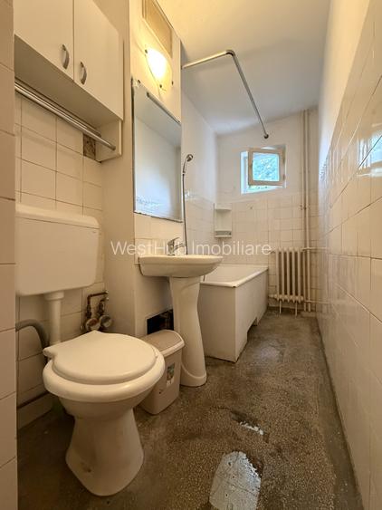 Apartament 3 camere, 50 mp utili, etaj 3, zona Dacia - 8