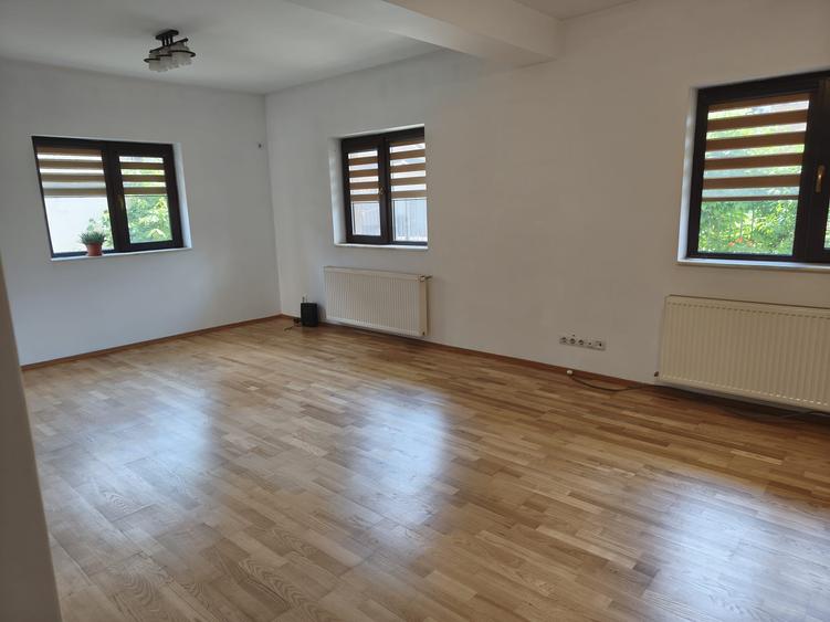 Proprietate individuală construită pentru uz propriu/Strada Safirului