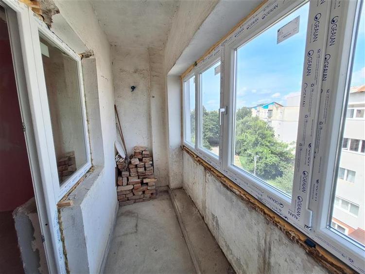 Apartament 3 camere decomandat Mioritei-Bacau