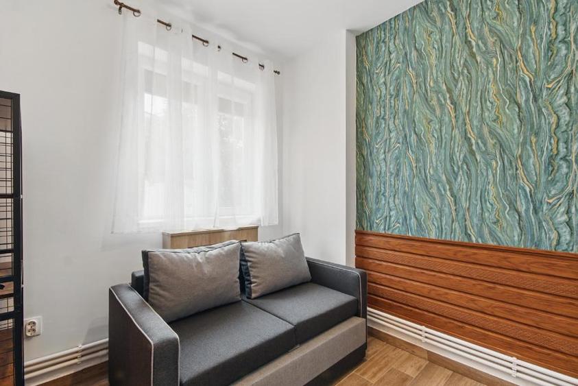Apartament 2 camere+ office in vila in zona Victoriei-Basarab
