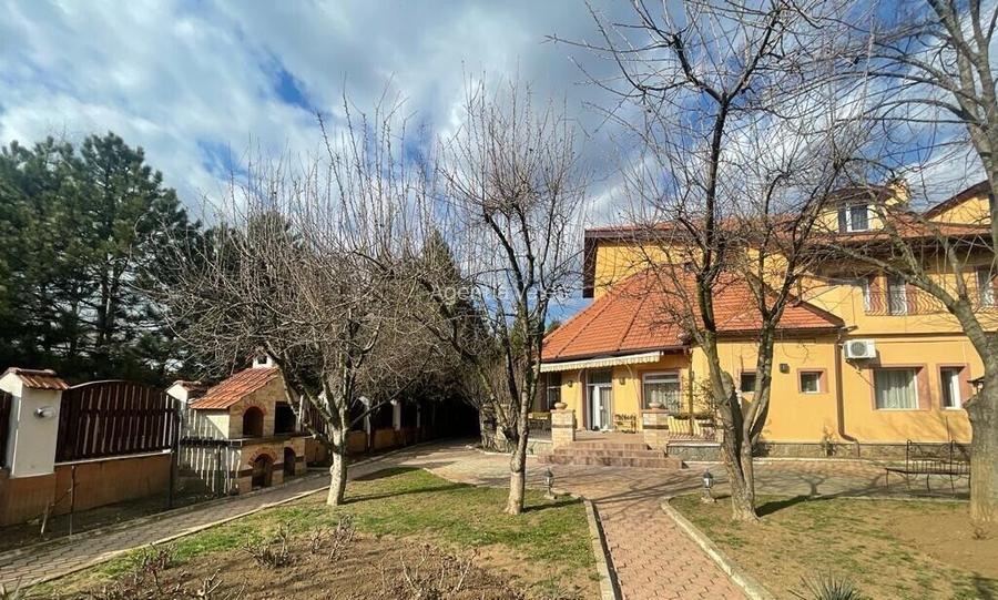 Pipera vila eleganta, spatioasa, garaj, piscina, gradina amenajata - 3