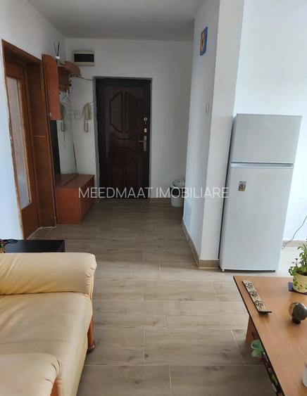 Apartament 3 camere,Calea Calarasi,Metrou Piata Muncii la 3 minute! - 2