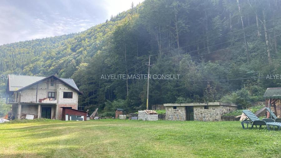 Pensiune montana cu 3200 mp teren in Bicaz, judet Neamt - 10