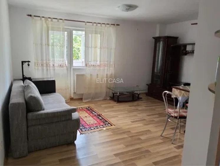 Apartament cu 3 camere, DECOMANDAT, etajul 1/10, zona Pacurari - 2