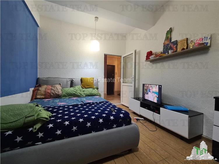 Garsoniera decomandata cu centrala proprie complet mobilata si utilata langa Ler - 2