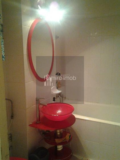 Garsoniera 34 mp zona Titan - 4