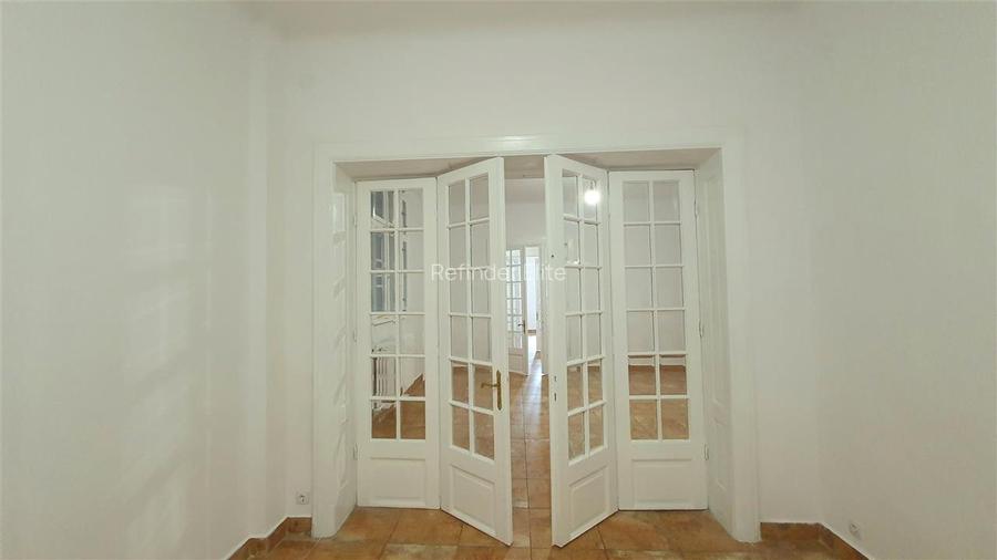 Apartament 4 camere Ultracentral | renovat complet 2020 | boxa la subsol | Roman - 15