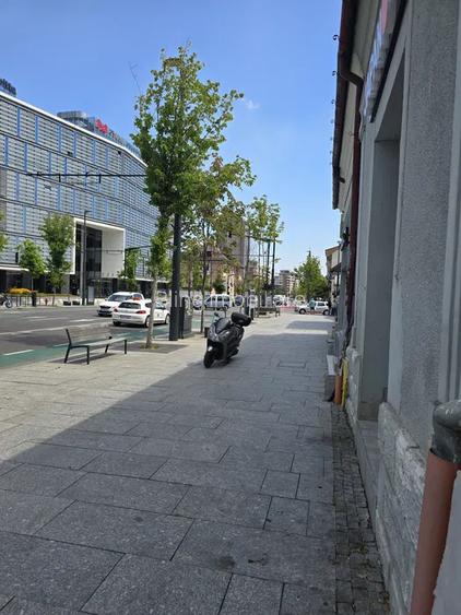 Spatiu de vanzare la strada  , 50 mp , 21 Decembrie  - 2