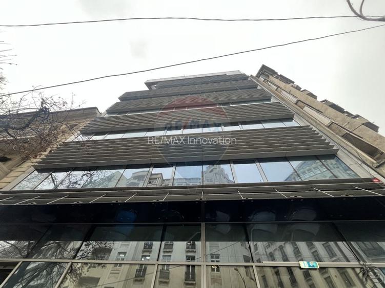 Spațiu Comercial Premium de Inchiriat - 8