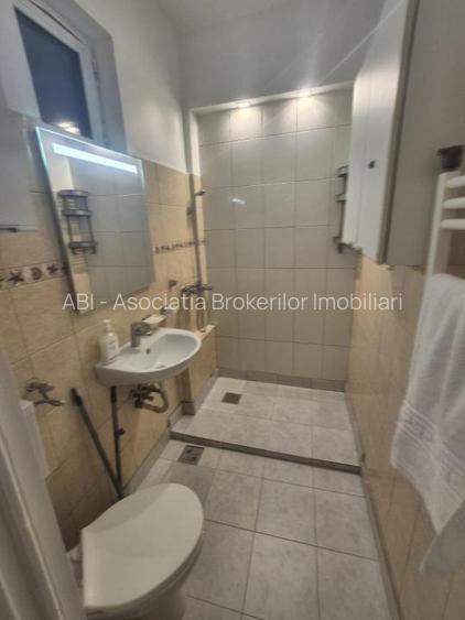 Piata Romana | 1 min metrou | doua camere | centrala bloc - 8