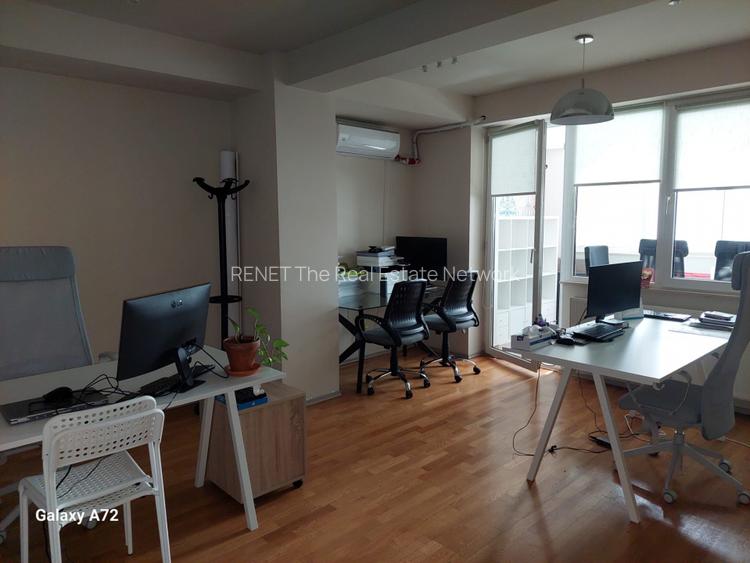 PIATA VICTORIEI, SPATIU BIROU, 130 MP! - 3