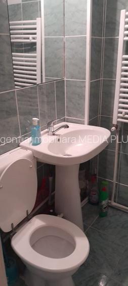 Apartament cu 2 camere decomandat situat in Siderurgistilor zona Viaduct, - 7